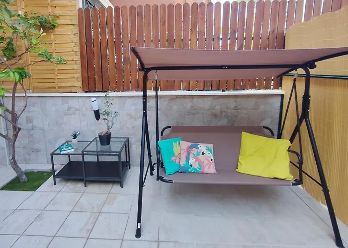 Apartamento Agli Acquedotti, Con Giardino Privato Roma