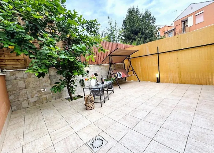 Agli Acquedotti, Con Giardino Privato